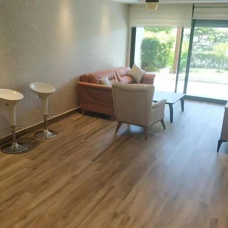 Апартаменты Charming With Shared Pools Near Beach And Center In Alanya *